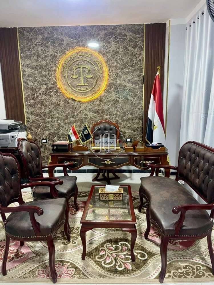 مكتب خشب زان احمر مطعم بالنحاس /مكتب وزاري/مكتب فرنساوي/مكتب إداري