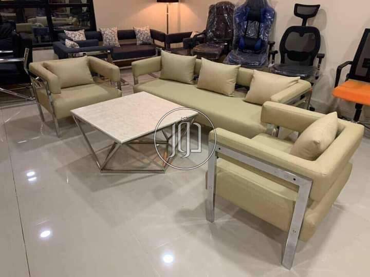 صور اثاث مكتبي للبيع في الغربية - دوّر.كوم