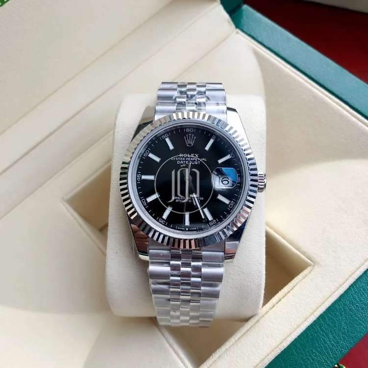 اجهزة الكترونية في السعودية