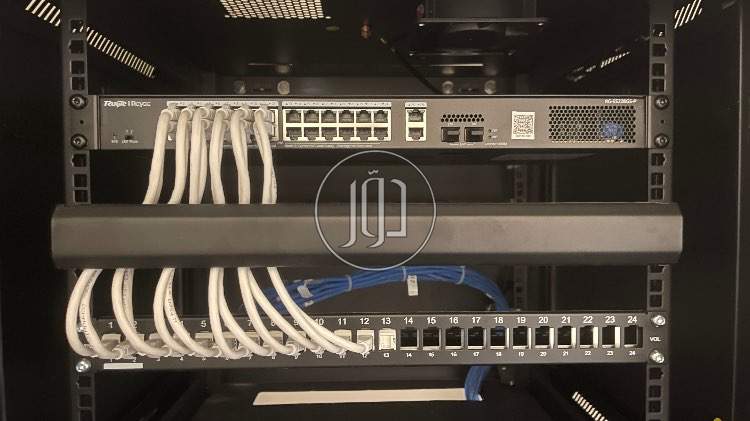 فني شبكات إنترنت