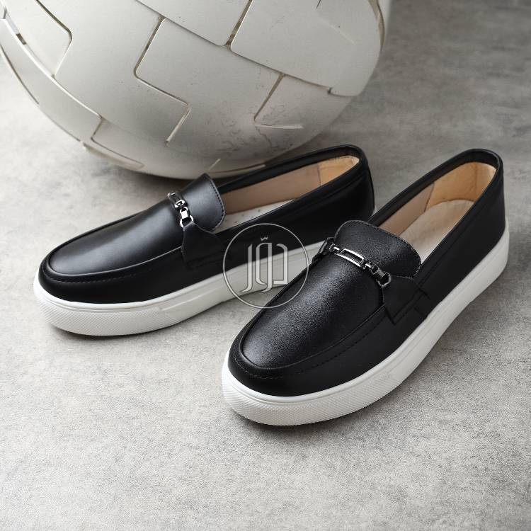 صور احذية وصنادل للبيع في مصر - دوّر.كوم