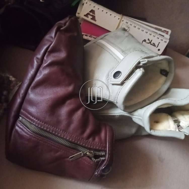 خف من الجلد الطبيعي