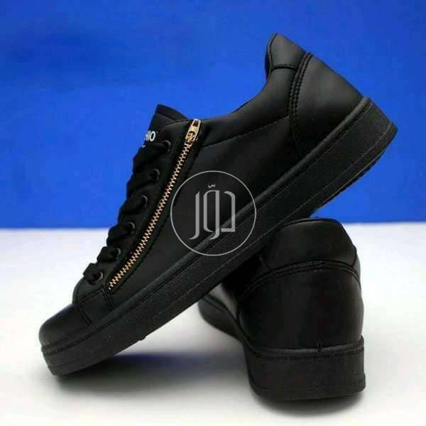 صور احذية وصنادل للبيع في مصر - دوّر.كوم