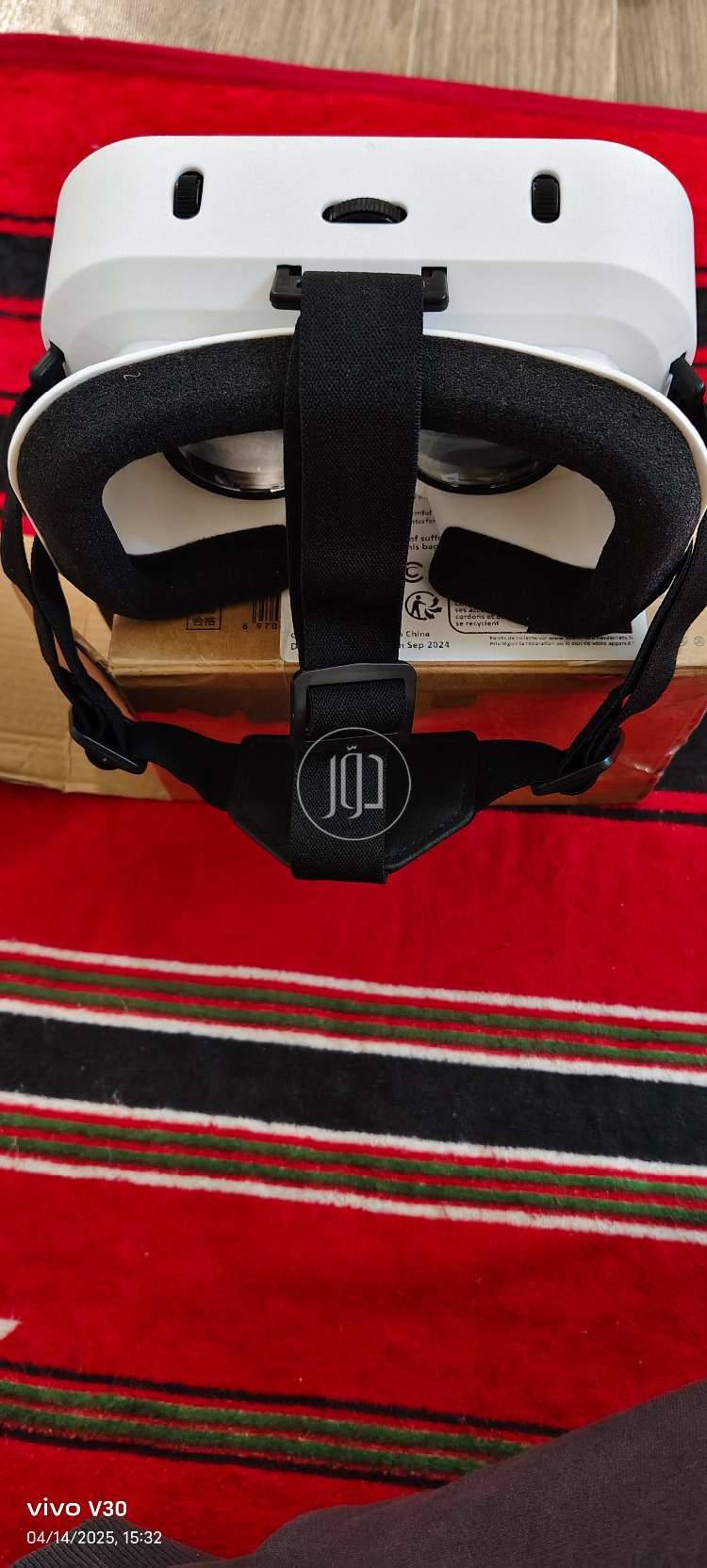 موبايل في أر