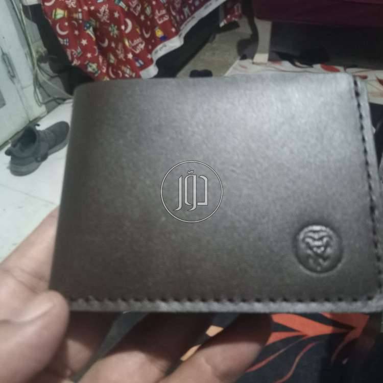 محفظه جلد طبيعى