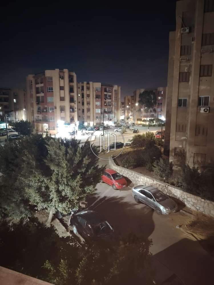 شقة ٧٨ متر في مساكن الضباط بزهراء مدينة نصر، الدور التاني، معروضة للايجار