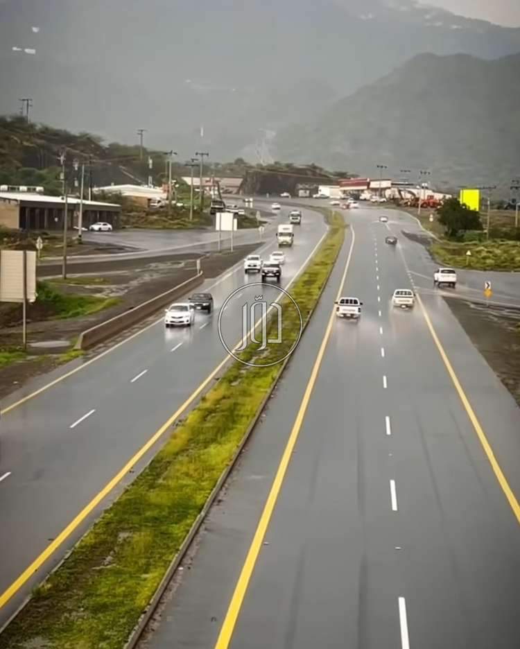 صور خدمات شحن وتوصيل في السعودية - دوّر.كوم