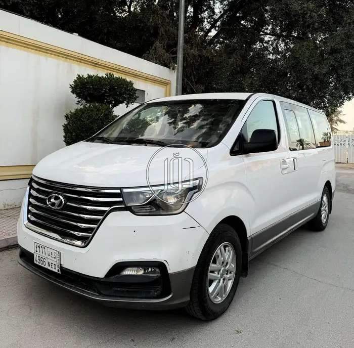 صور خدمات ليموزين في الرياض - دوّر.كوم