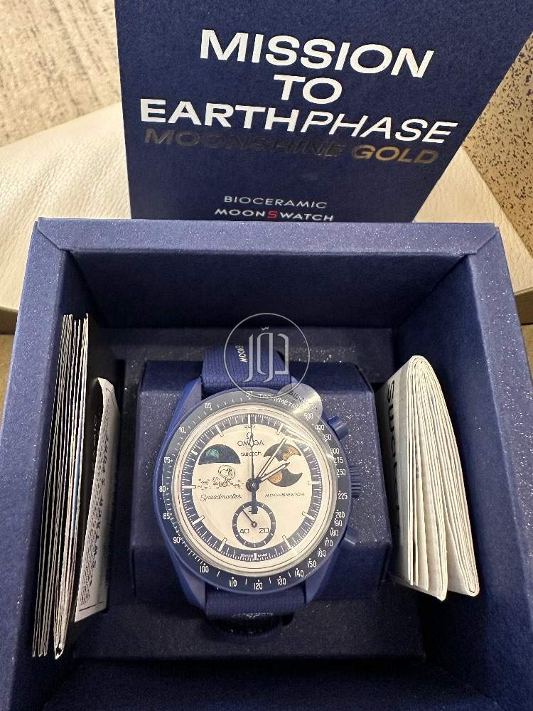 ساعة سواتش اوميغا