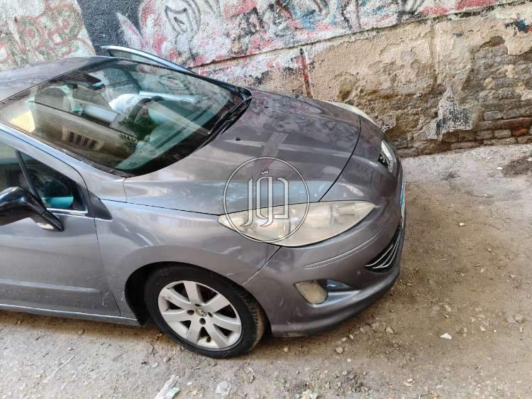 صور سيارات بيجو للبيع في الجيزة - دوّر.كوم