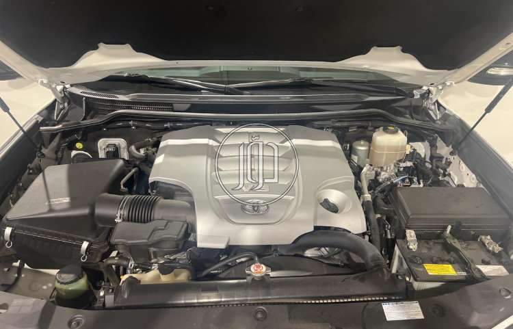 صور سيارات تويوتا للبيع في الامارات - دوّر.كوم