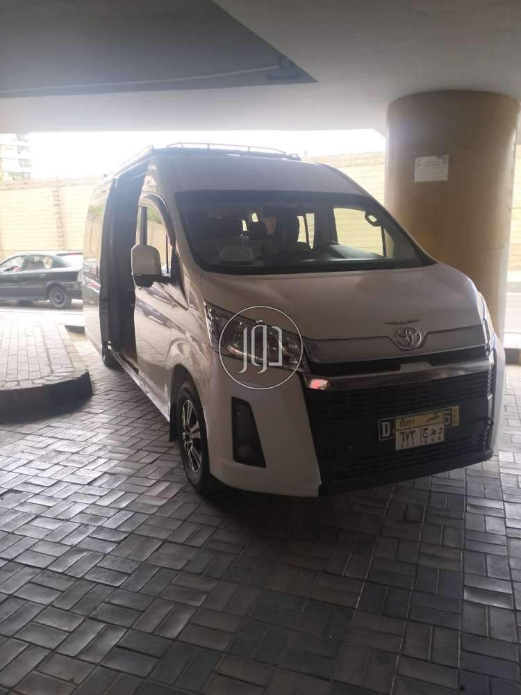 إيجار ميكروباص تويوتا هايس 14 راكب