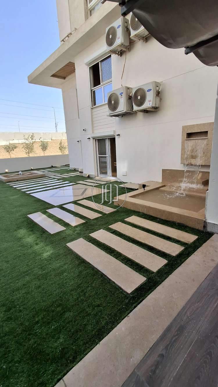 دوبلكس للايجار تشطيب رائع أول سكن - كمبوند ماونتن فيو آي سيتي 6 اكتوبر