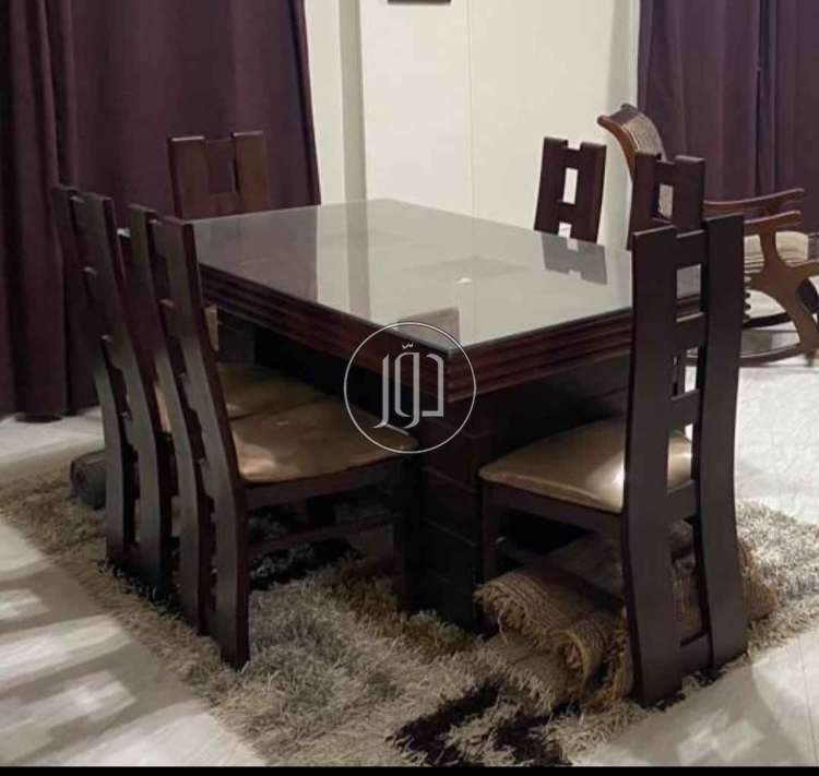 ترابيزه سفر و ٦ كراسى