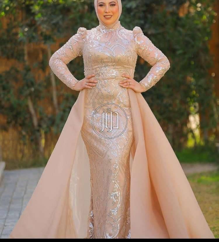 صور فساتين وبدل للبيع في القاهرة - دوّر.كوم