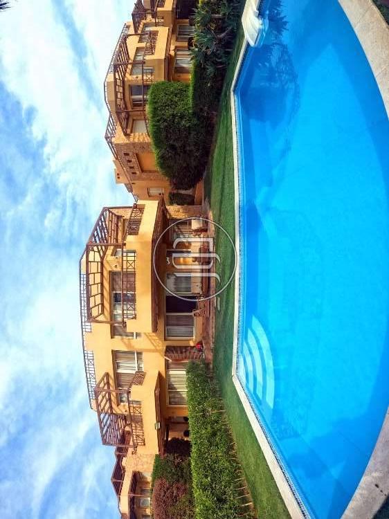 فيلا للايجار بالعين السخنة - قرية العين باى 6 غرف نوم ماستر - حمام سباحة