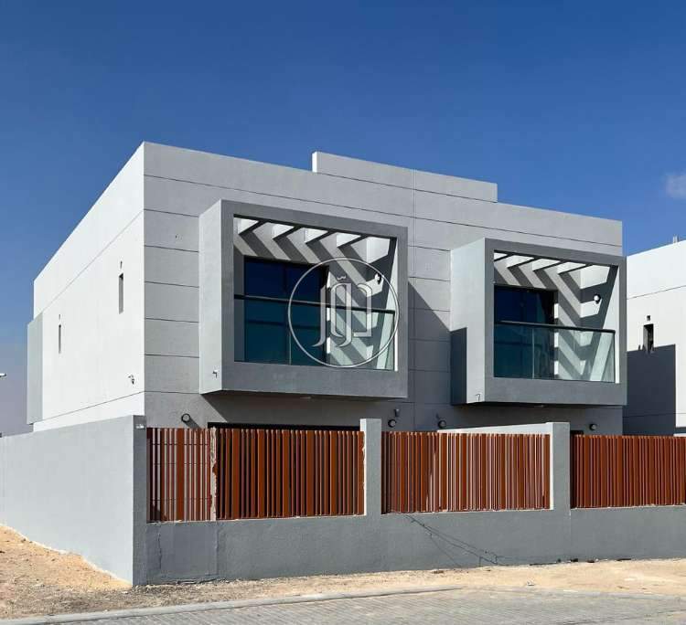 صور فيلا للبيع في دبي - دوّر.كوم