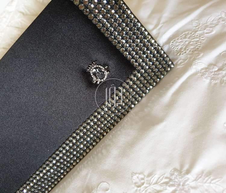 صور محافظ وشنط للبيع في العين - دوّر.كوم