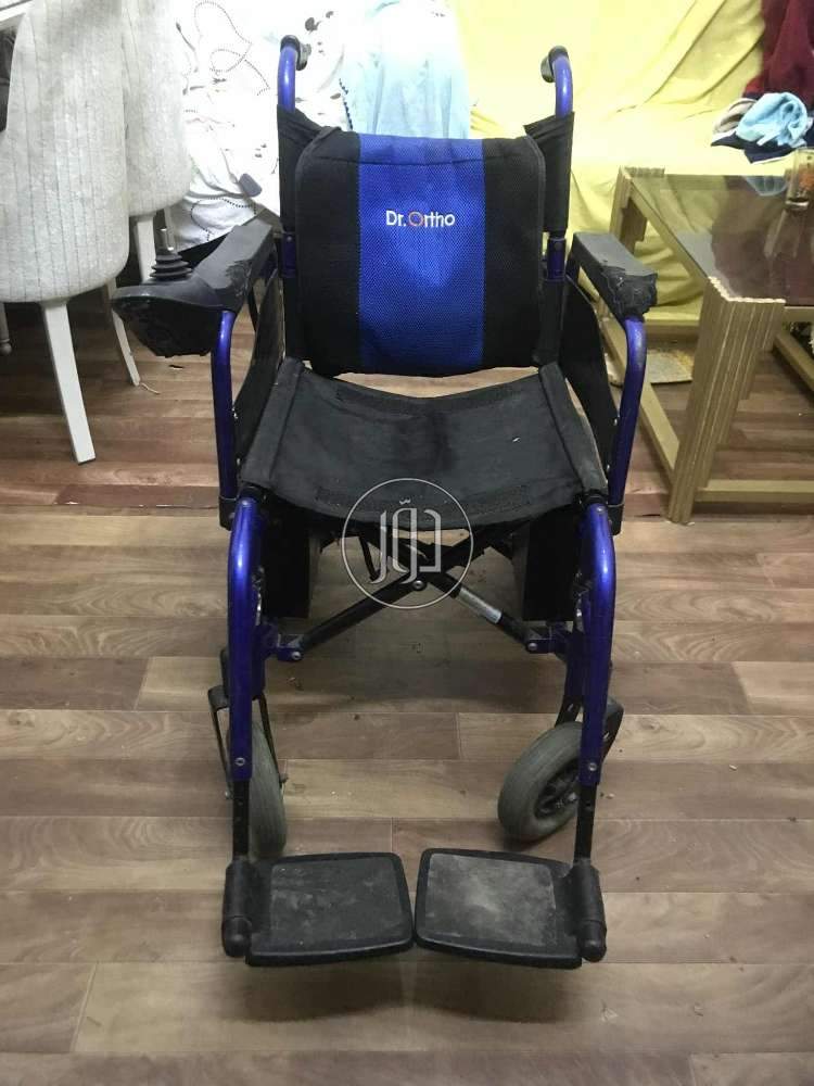 كرسي متحرك كهربائي DR. ortho