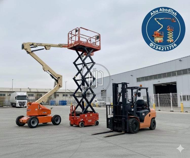 سيزر لفت scissor lifts All sizes For rent